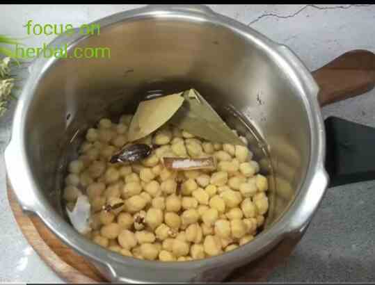 Dhaba style Punjabi chhole msala recipe in hindi 